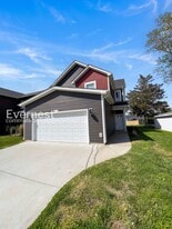 215 King Rd in Clarksville, TN - Building Photo