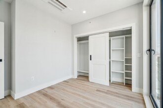 3748 Lancaster Ave, Unit 208 in Philadelphia, PA - Building Photo - Building Photo