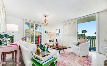 3190 N Atlantic Ave in Cocoa Beach, FL - Building Photo - Building Photo