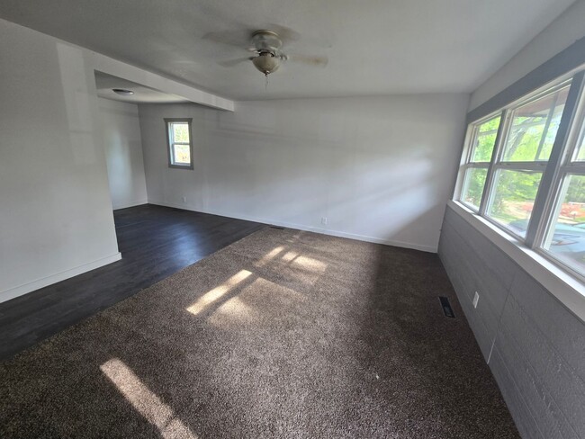 property at 3113 SE Colfax St