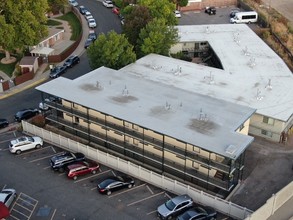 Asbury Arms Apartments in Denver, CO - Foto de edificio - Building Photo