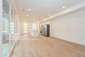 22821 E Stanford Ln in Aurora, CO - Building Photo - Building Photo