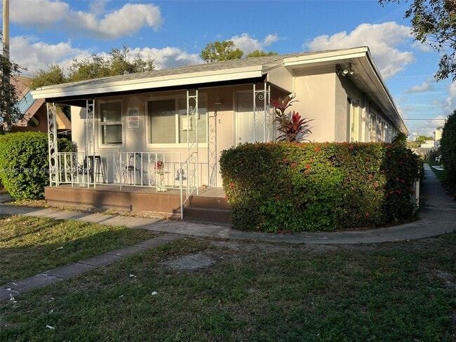 property at 885 SW 29th Ave