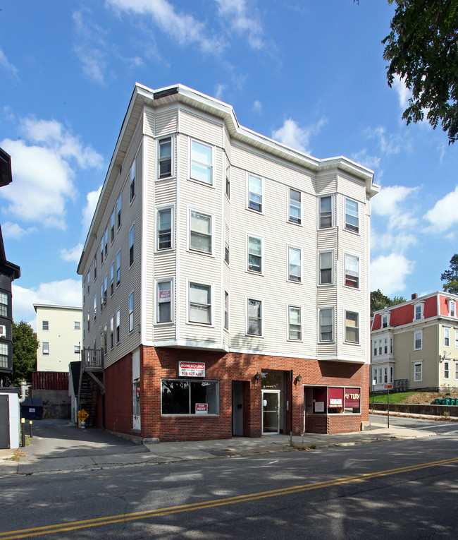 10-14 Summer St in Fitchburg, MA - Foto de edificio - Building Photo