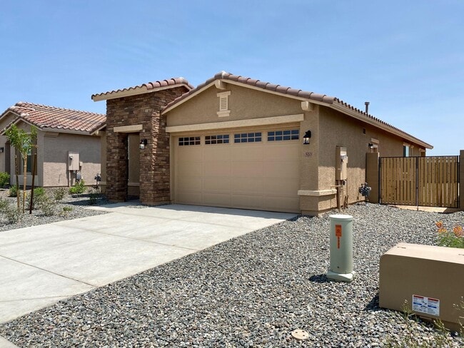 5221 N 187th Ln in Litchfield Park, AZ - Foto de edificio - Building Photo