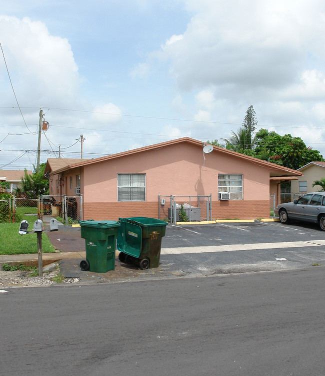 1931 NW 59th Way in Fort Lauderdale, FL - Building Photo - Building Photo