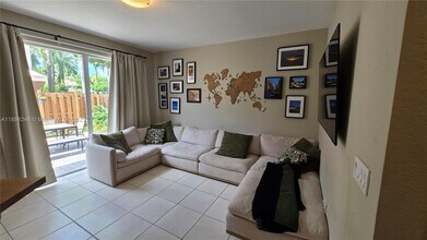 5658 NW 113th Ave in Doral, FL - Building Photo - Building Photo