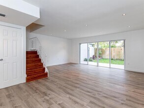 3321 Raleigh St in Hollywood, FL - Building Photo - Building Photo