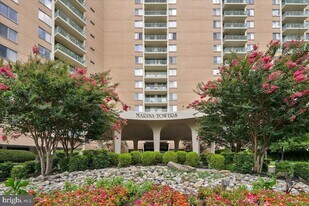 501 Slaters Ln, Unit 907 in Alexandria, VA - Building Photo