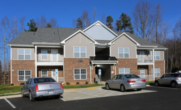 Sumner Ridge in Greensboro, NC - Building Photo - Building Photo