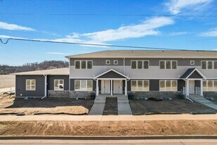 5713 Eternity Dr in Madison, WI - Building Photo