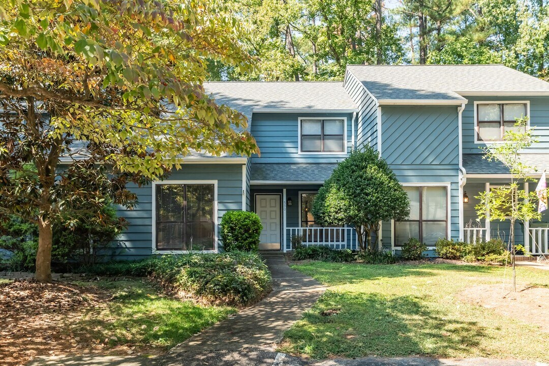 530 Applecross Dr in Cary, NC - Building Photo