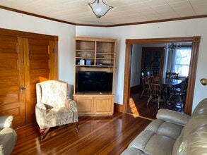 12 Rice St in Hudson, MA - Foto de edificio - Building Photo