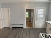 109 Beacon St, Unit 1 in Somerville, MA - Foto de edificio - Building Photo