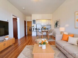 64 Brighton Ave, Unit 306 in Boston, MA - Building Photo