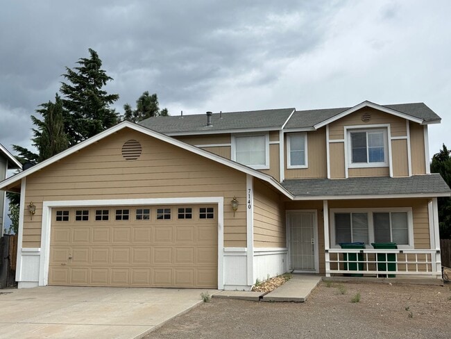 property at 7140 Banbury Ct