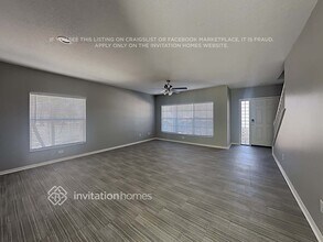 6266 Crickethollow Dr in Riverview, FL - Foto de edificio - Building Photo
