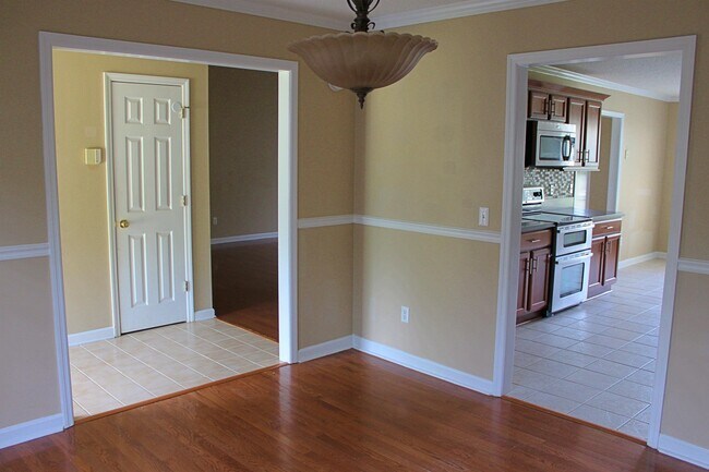 180 Waters Ave in Allenhurst, GA - Building Photo - Building Photo