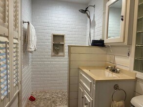 14 Rip Van Winkle Cir in Warwick, RI - Building Photo - Building Photo