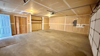 1135 Spearhead Dr in Schenectady, NY - Building Photo - Building Photo
