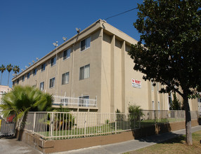 Lockwood Avenue Apartments in Los Angeles, CA - Foto de edificio - Building Photo