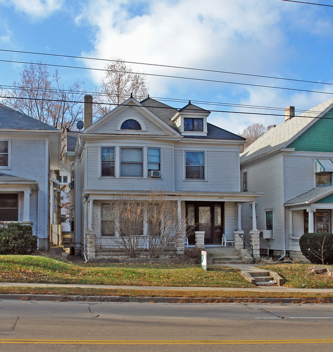 1577 Wayne Ave in Dayton, OH - Building Photo