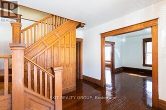337 Dufferin Ave in Quinte West, ON - Building Photo - Building Photo