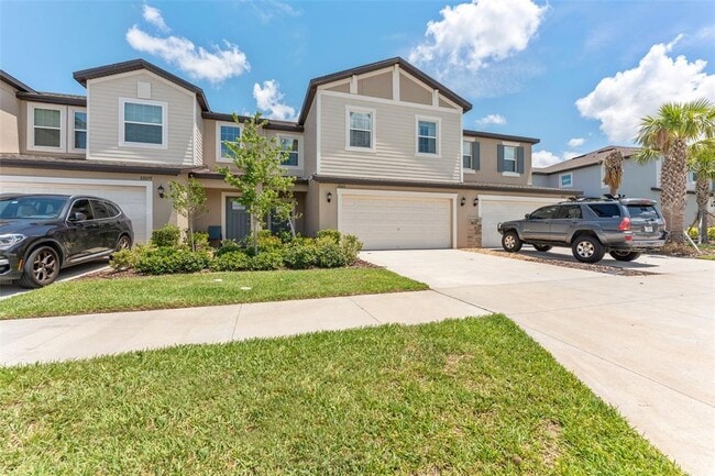 32063 Pop Ash Pl in San Antonio, FL - Building Photo - Building Photo