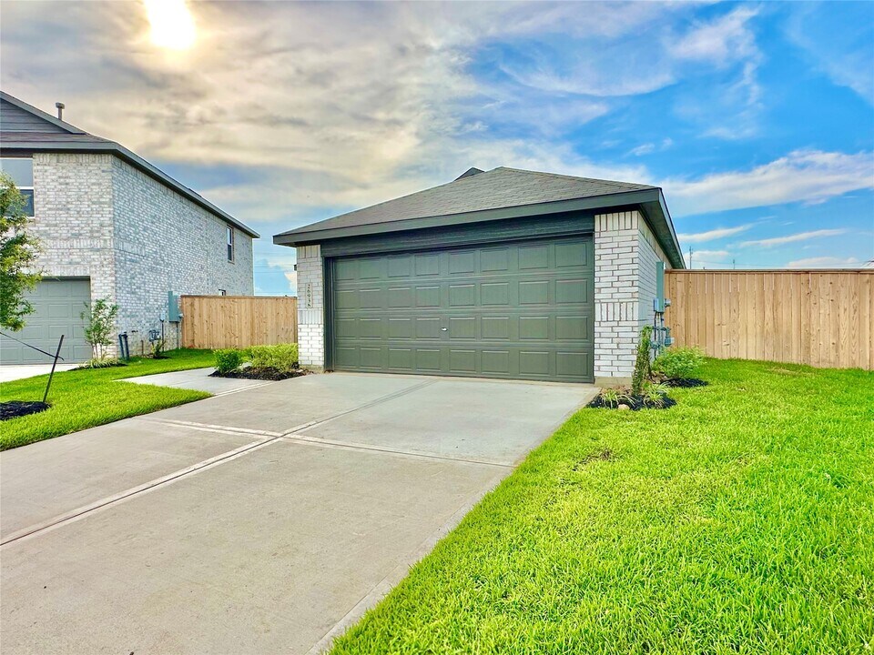 26938 Cherry Plum Ln in Katy, TX - Building Photo
