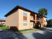 Summerset At International Crossing in Orlando, FL - Building Photo - Building Photo