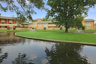 Kingston Point (Patriot Point of Baton Rouge) in Baton Rouge, LA - Foto de edificio - Building Photo