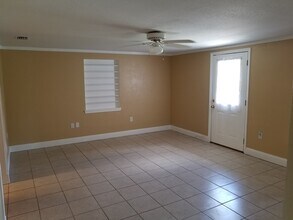1198 Sherman Ave in Tavares, FL - Building Photo - Building Photo