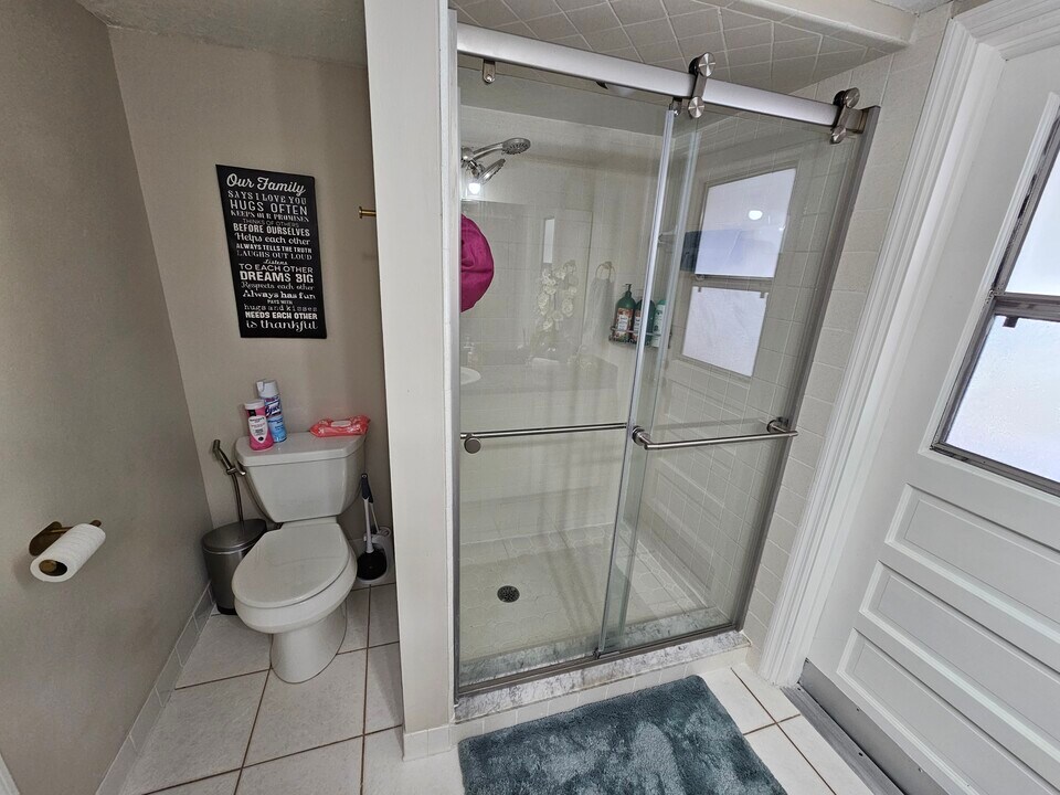 2320 Irlo Dr in Kissimmee, FL - Building Photo