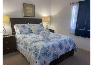 12605 SW 91st St in Miami, FL - Building Photo - Building Photo