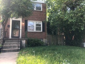 4831 Sinclair Ln in Baltimore, MD - Building Photo