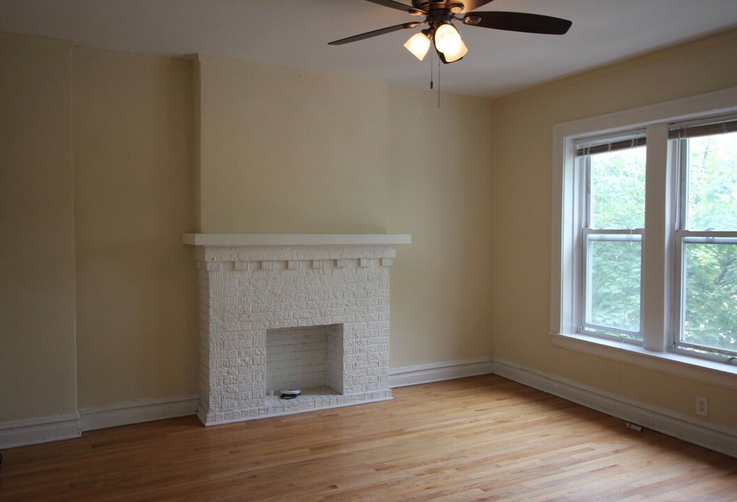4806 N Kentucky Ave, Unit 1 in Chicago, IL - Foto de edificio