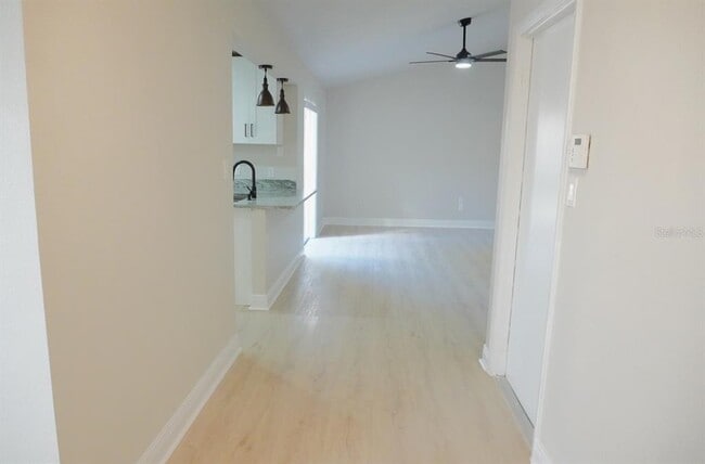 7811 Bay Cedar Dr in Orlando, FL - Building Photo - Building Photo