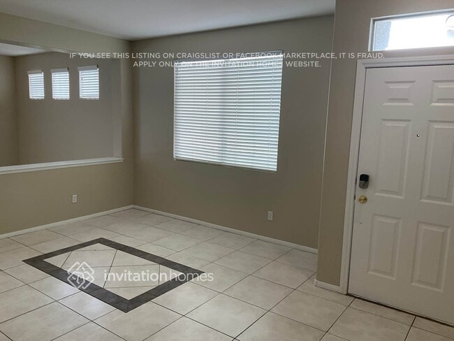10058 Floragold Ct in Las Vegas, NV - Building Photo - Building Photo