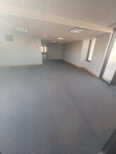 2 N Vine St, Unit 4th Floor in Harrisburg, IL - Building Photo - Building Photo