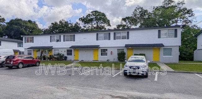 property at 2873 Yellow Pine Ct