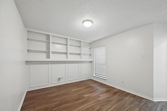 4022 St Christopher Ln in Dallas, TX - Building Photo - Building Photo