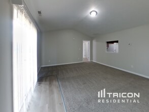 8862 Trumpeter Ct in Indianapolis, IN - Building Photo - Building Photo