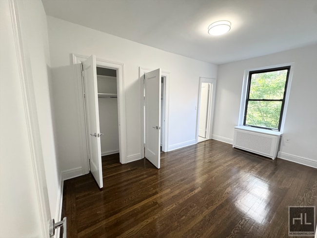 WEST 12 STREET in New York, NY - Building Photo - Building Photo