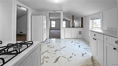 809 Hamilton St in Utica, NY - Building Photo - Building Photo