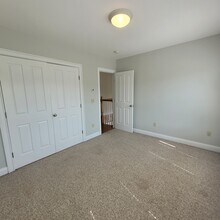 96 Lasalle Dr in Bangor, ME - Building Photo - Building Photo