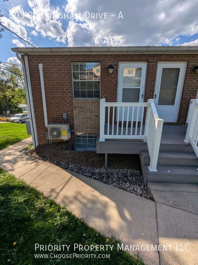 303 Rockingham Dr in Harrisonburg, VA - Building Photo - Building Photo