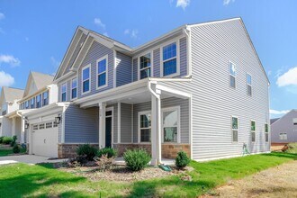320 Mason Oaks Dr in Youngsville, NC - Building Photo - Building Photo