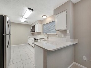 2312 Meade Ct in League City, TX - Building Photo - Building Photo