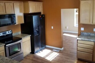 14 Cemetery Rd in Park City, MT - Foto de edificio - Building Photo