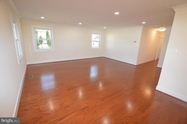 12116 Whitehall Dr in Bowie, MD - Building Photo - Building Photo